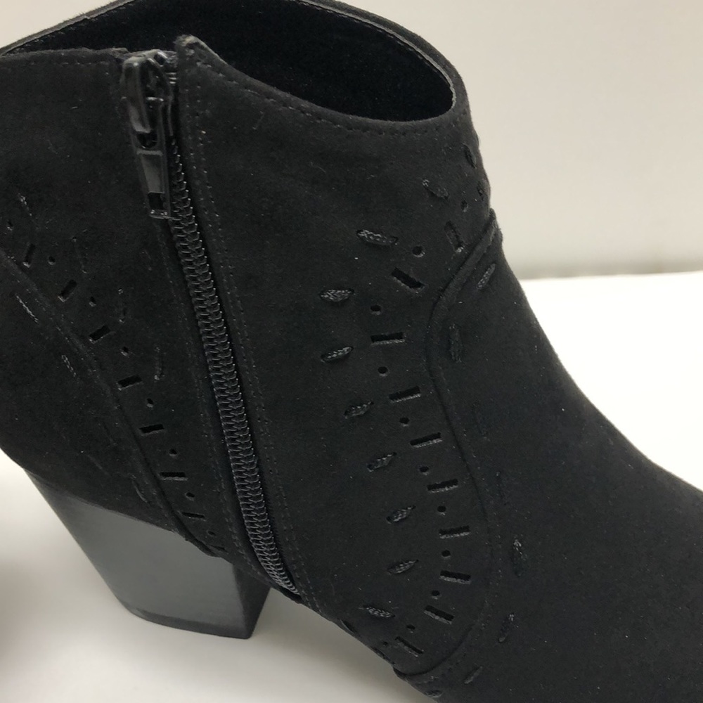 NWOT Qupid black heeled booties. - Picture 4 of 8